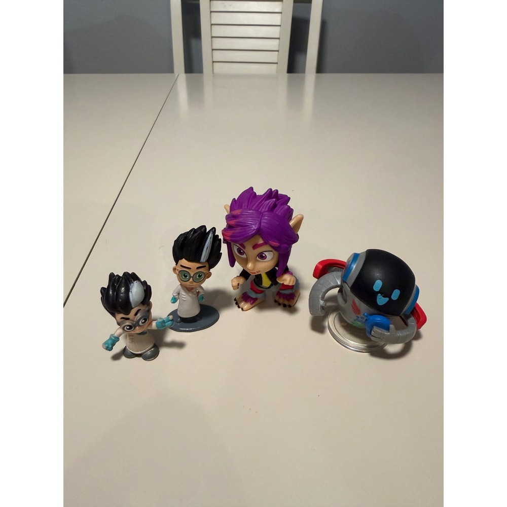 PJ Masks Romeo's Lab Figure Set Romeo Robot Night Panther Disney Junior Toys